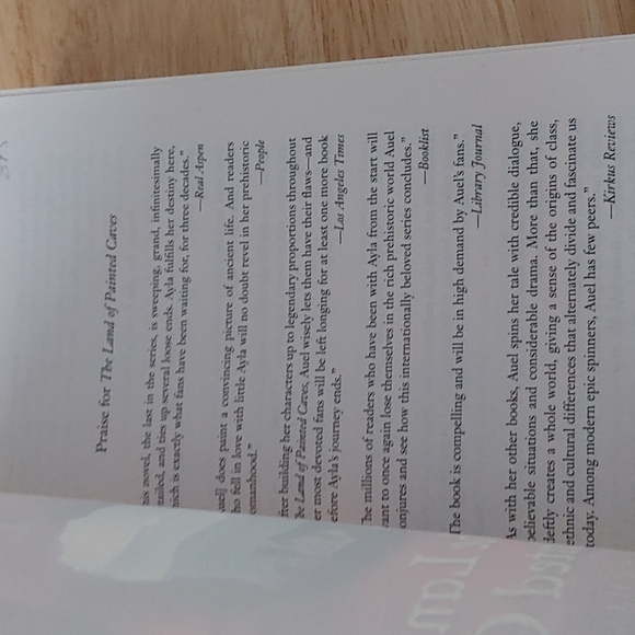 Jean Auel Shelters of Stone and The Land of Painted Caves Novels - Picture 6 of 11